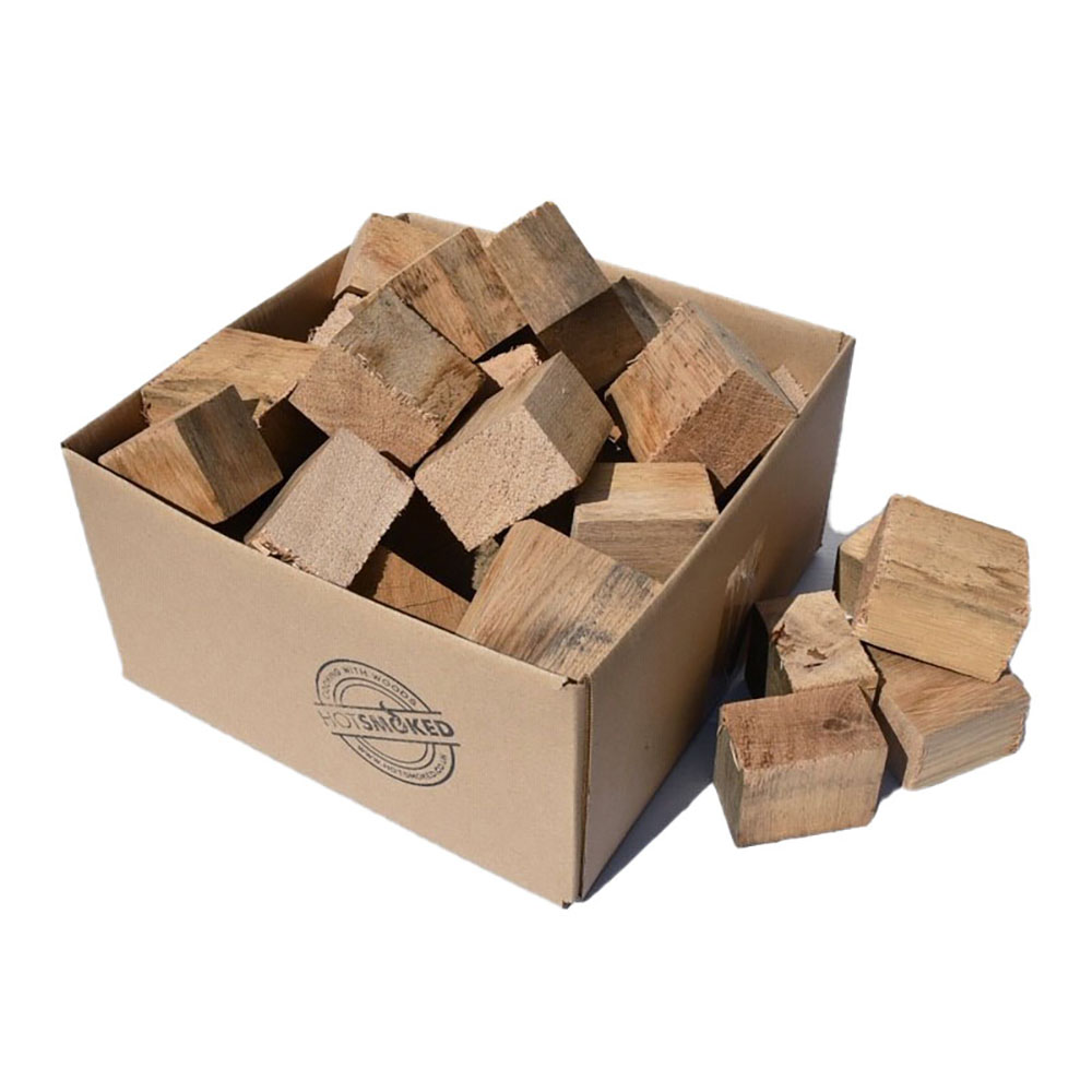Box of oak smoking chunks 5kg